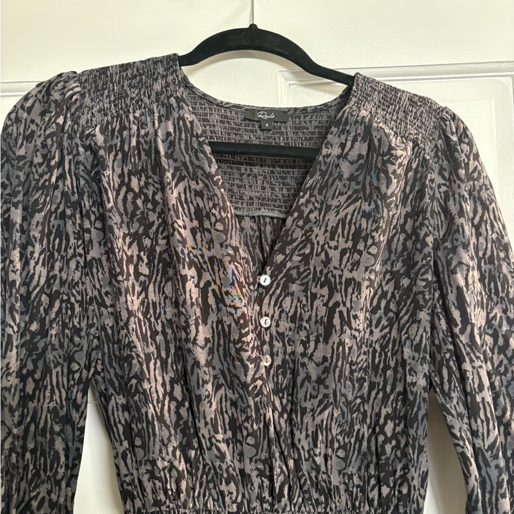 Rails Charcoal Zana Long Sleeve V-Neck Dress size S abstract animal print - Picture 13 of 15